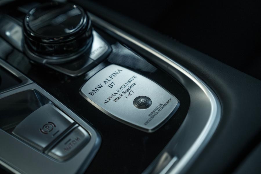 Детали интерьера Alpina B7 Bi-Turbo Exclusive Edition (G12) 2018 года  (CA) (фото 5 из 13)